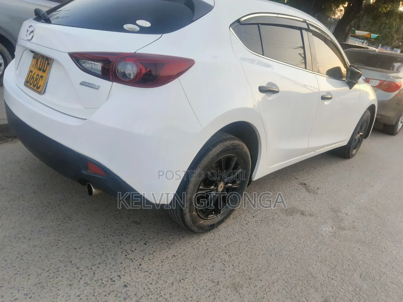 Mazda Axela 2015 White
