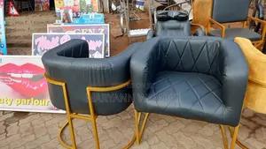 Saln U _Shaped Chairs