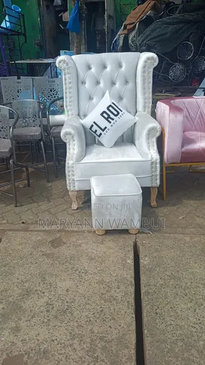 King Chair Best for Hotel, Club and Salon