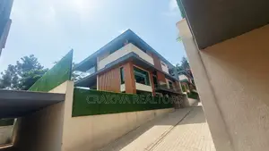 5bdrm Townhouse/Terrace in Lavington for sale
