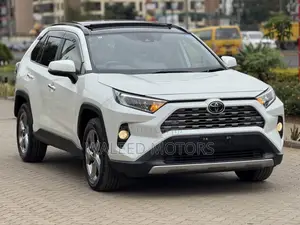 Toyota RAV4 2019 Pearl