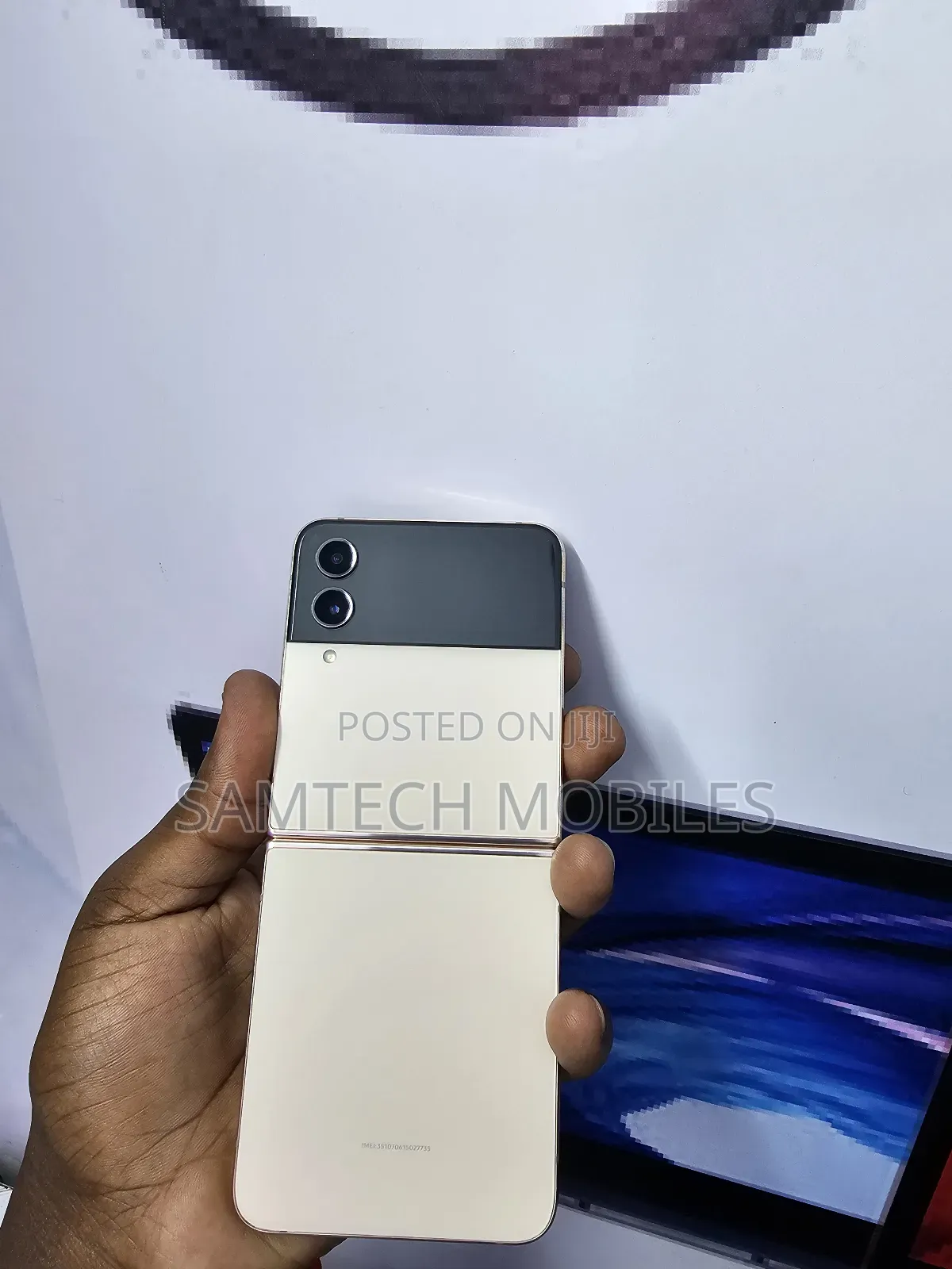 Samsung Galaxy Z Flip4 128 GB Gold