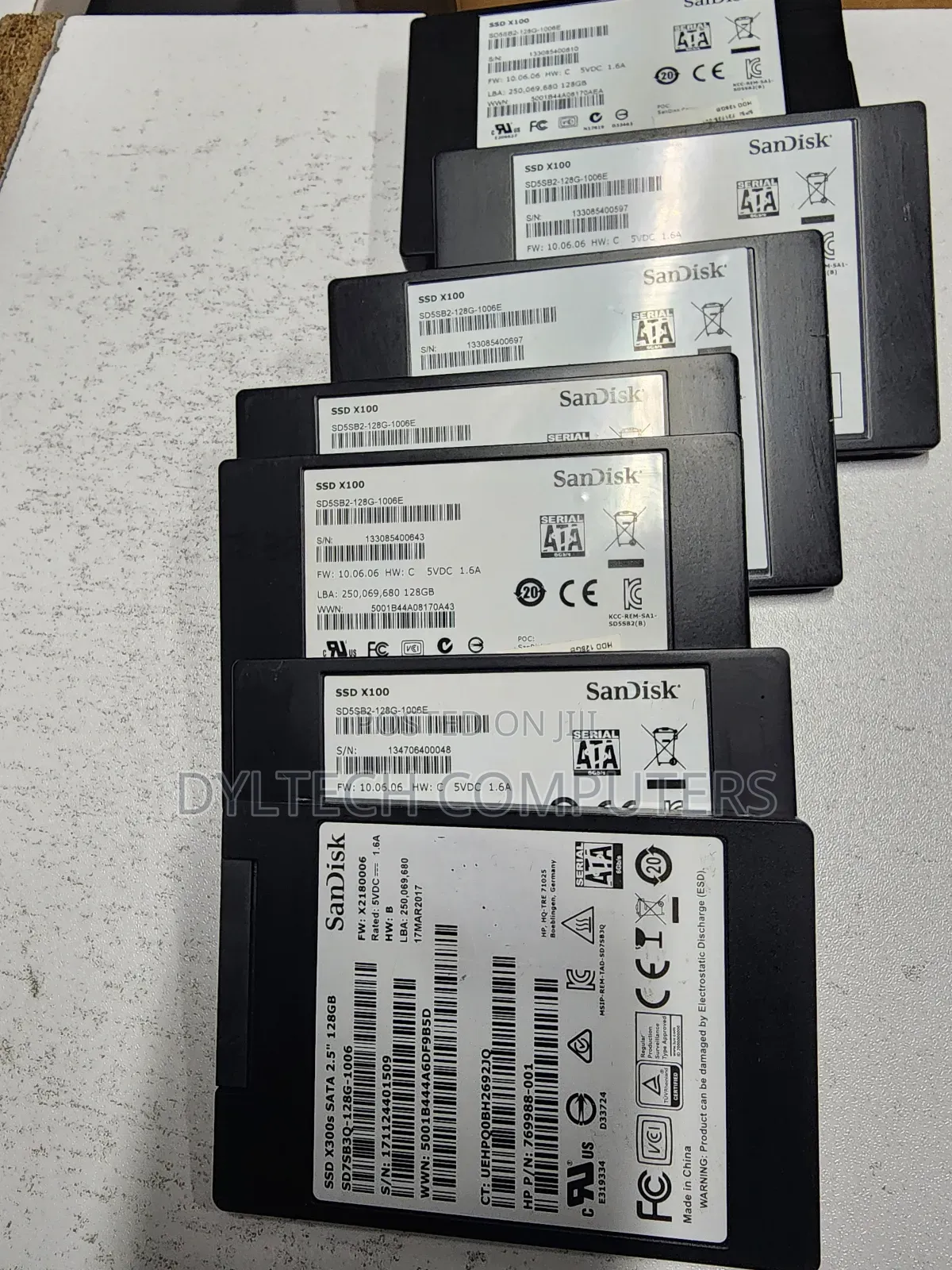 128gb SSD 2.5 Sandisk for Laptop/Desktop Use