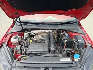 Volkswagen Golf 2014 Red