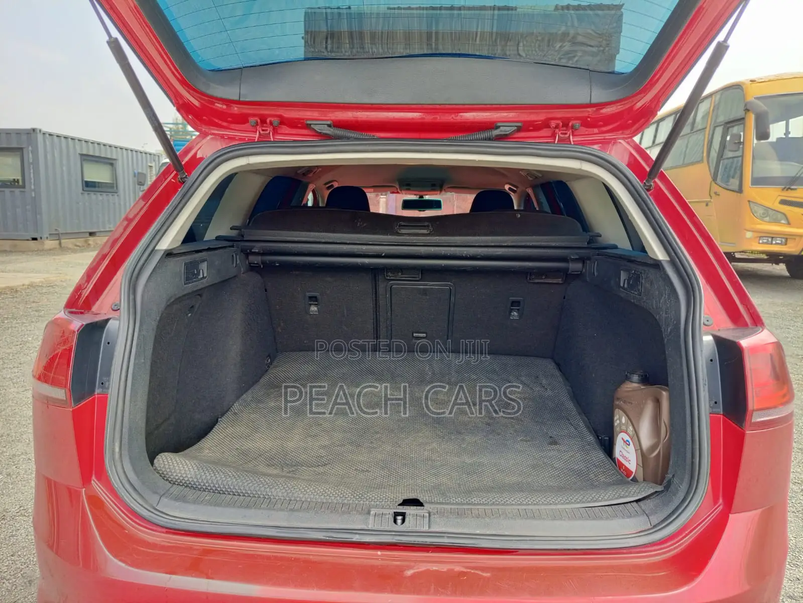 Volkswagen Golf 2014 Red