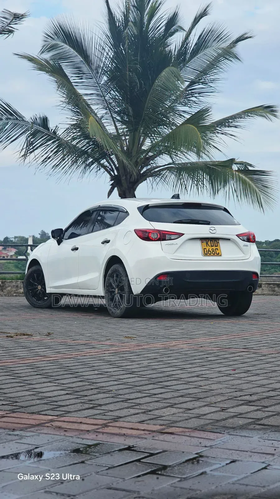 Mazda Axela 2015 White