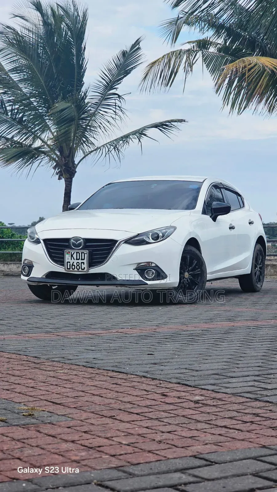 Mazda Axela 2015 White
