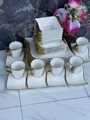 30 PCS Wavy Dinner With Gold Rim Set