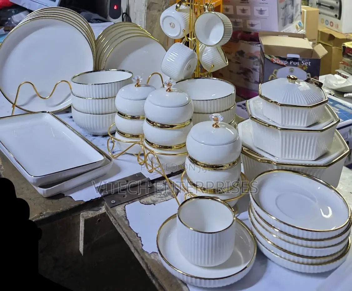 38 PCS Ceramic Imperial Gremany Fashion Design Dinner Set