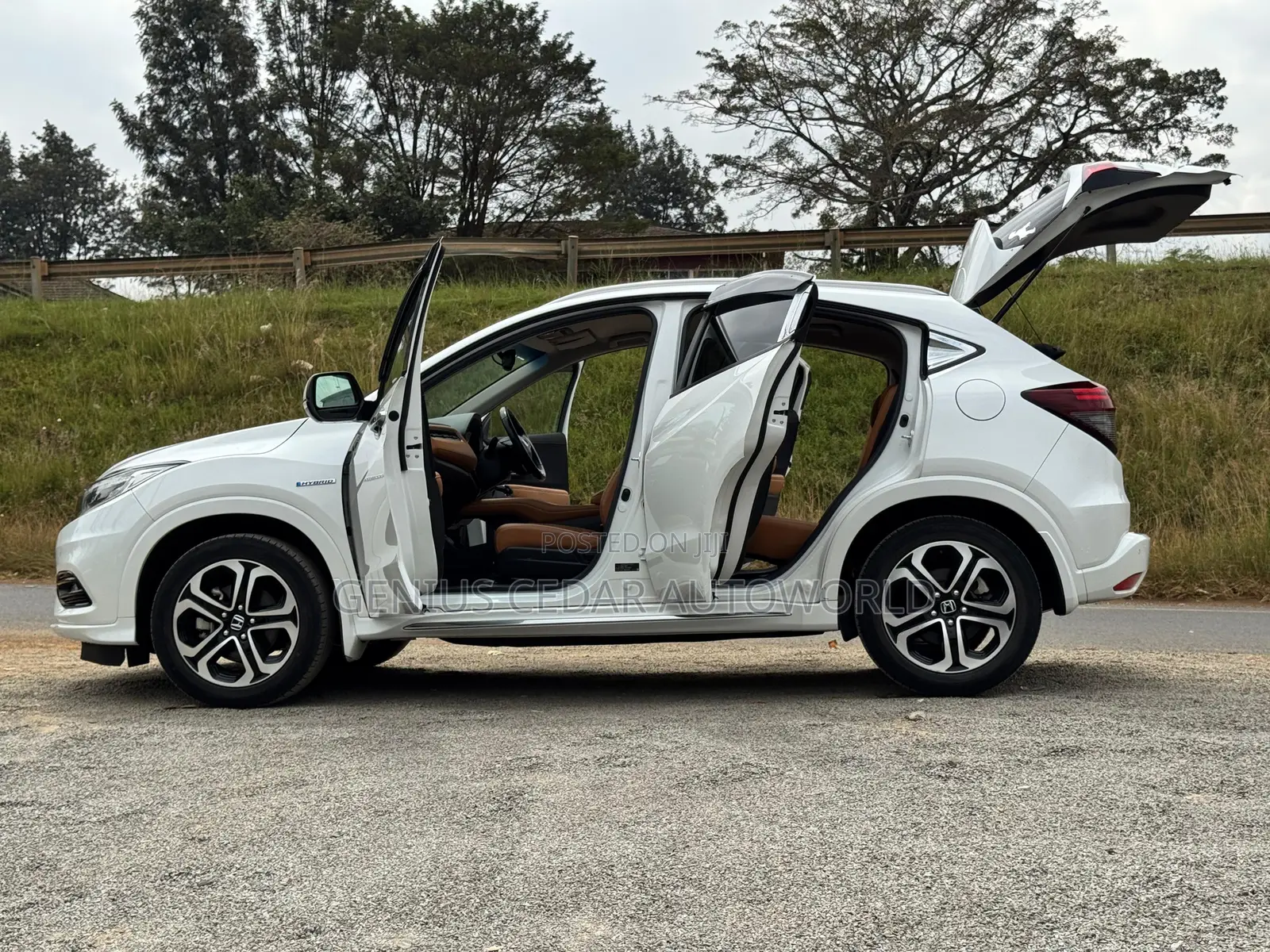 Honda Vezel 2018 White