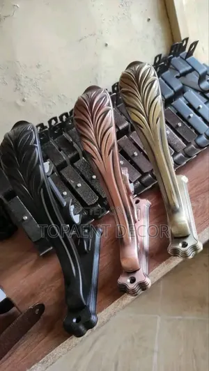 Brown,Black And Antique Gold Heavy Duty Cobra Brackets
