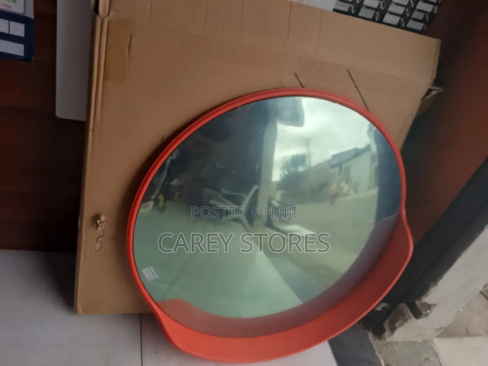 Corner Convex Mirror