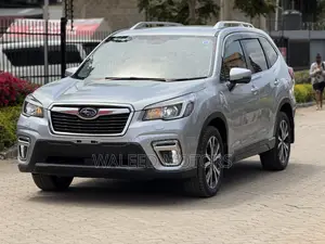 Subaru Forester 2019 Silver