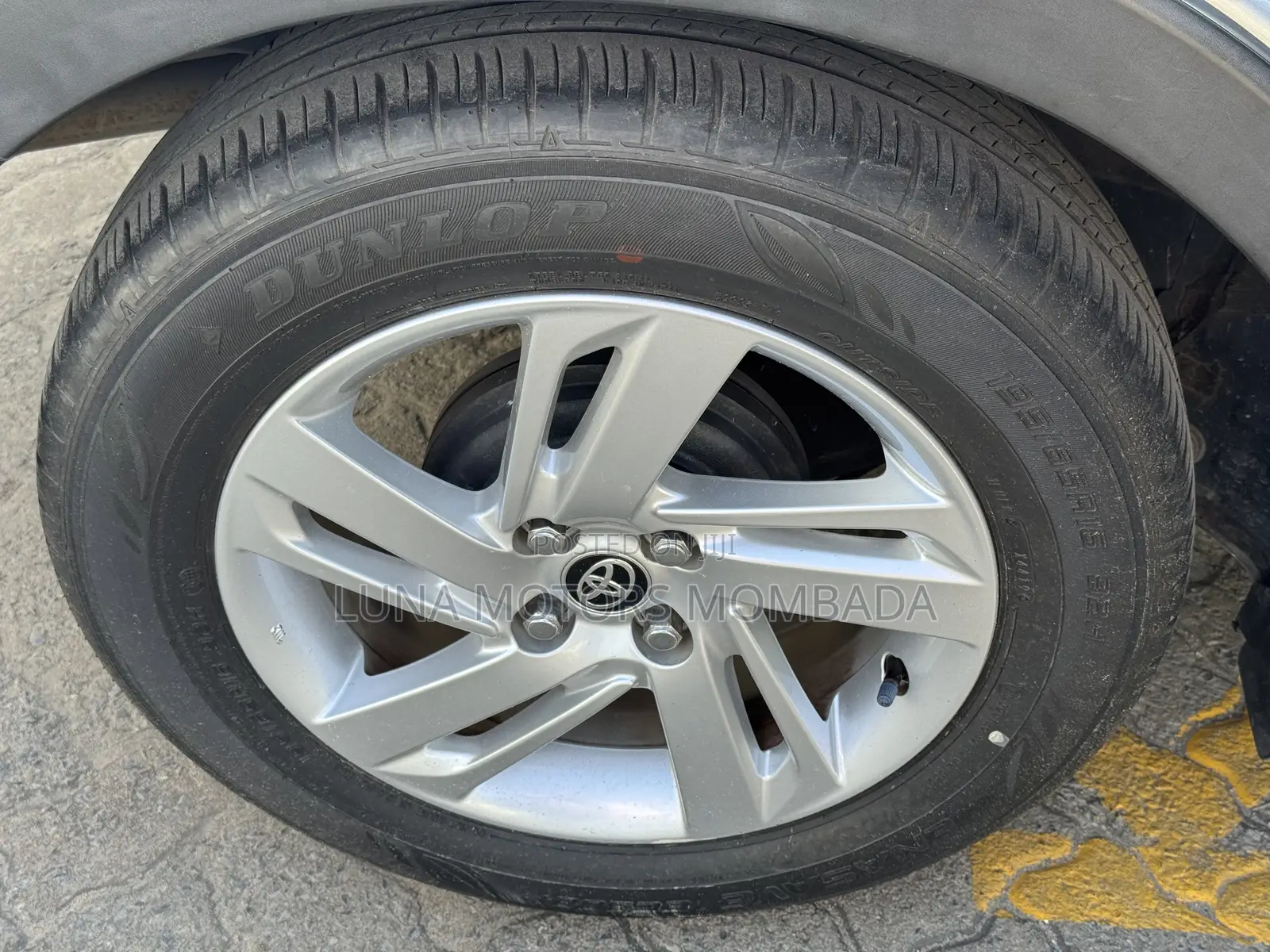 Toyota Raize 2019 Silver