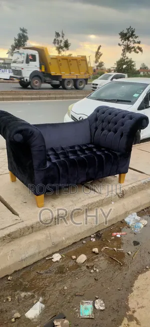 2 Seater Arm Chair