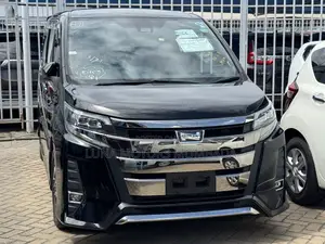 Toyota Noah 2019 Blue
