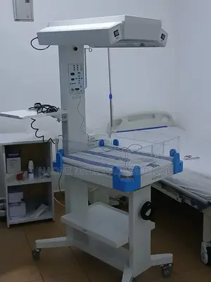 Radiant Warmer With Phototherapy/ Infant Warmer