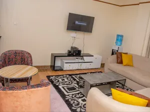 Modern 2-Bedroom Airbnb in Kamakis Stunning Northlands View