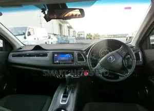 Honda Vezel 2018 White