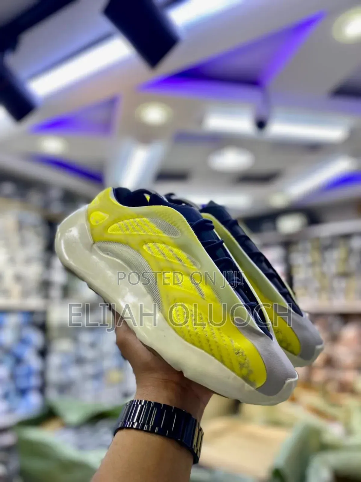Adidas Yeezy Boost 700 V3