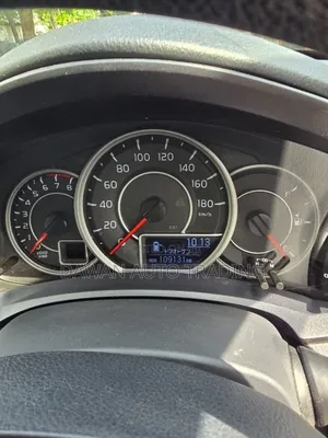 Toyota Corolla Fielder 2018 Silver