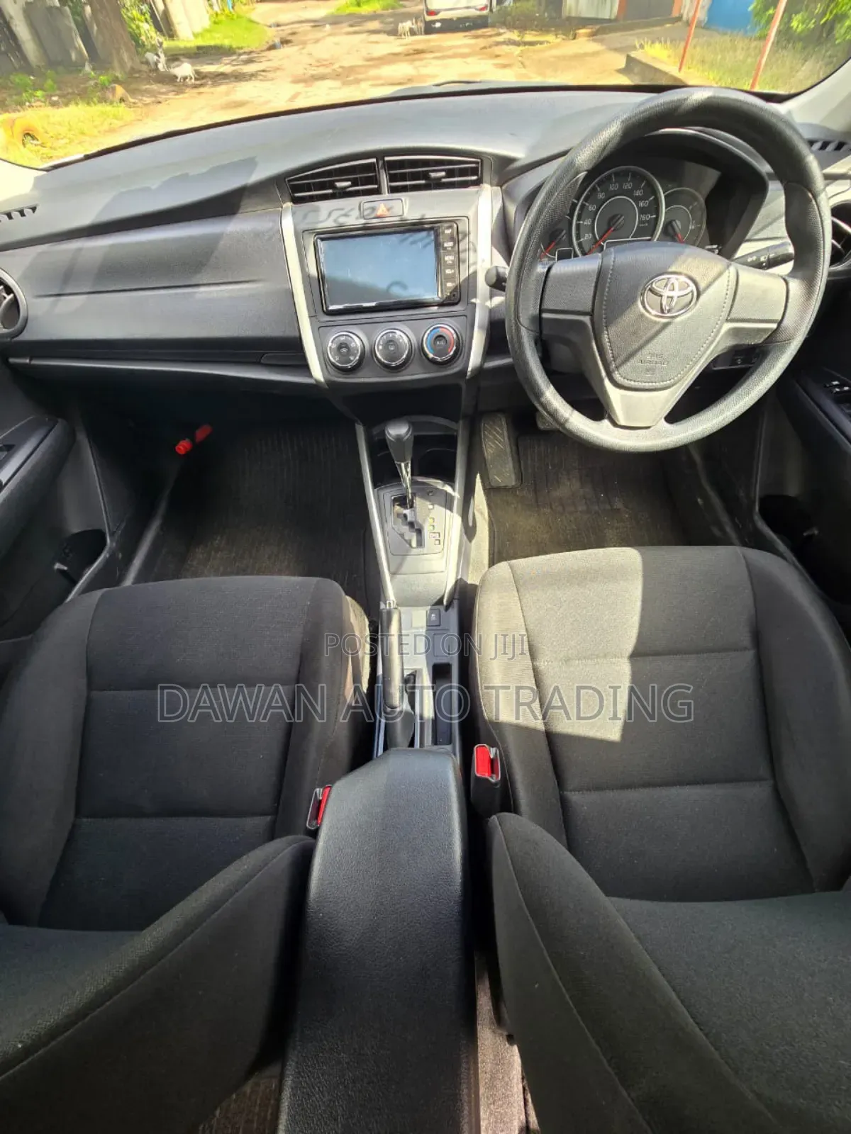 Toyota Corolla Fielder 2018 Silver