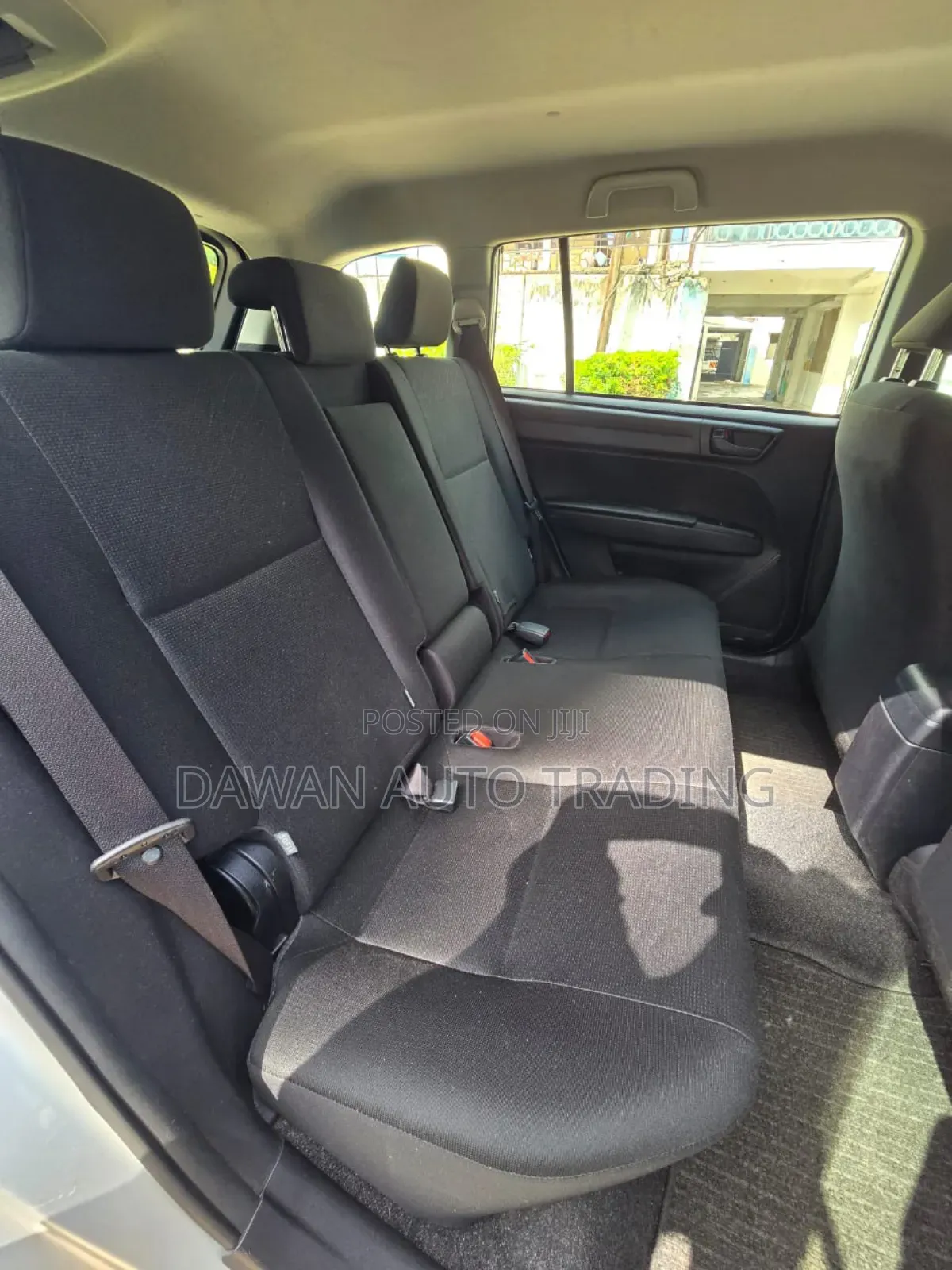 Toyota Corolla Fielder 2018 Silver