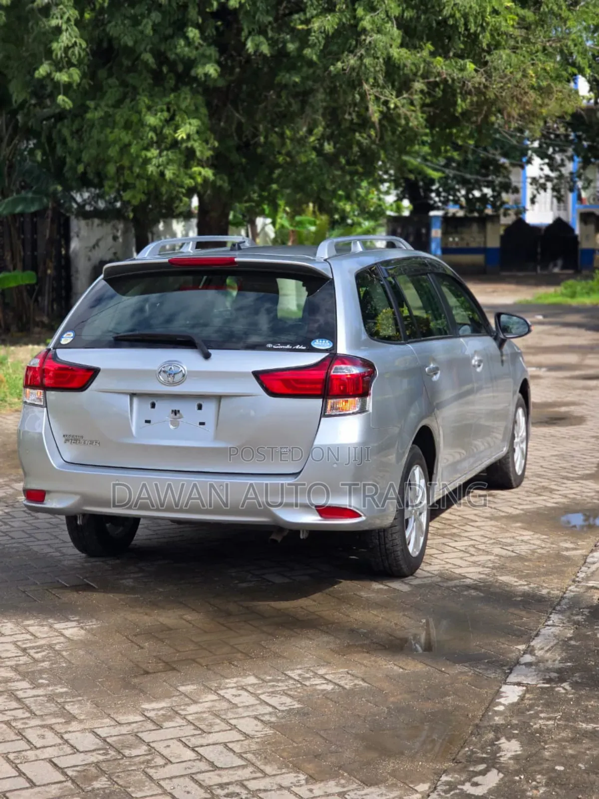 Toyota Corolla Fielder 2018 Silver