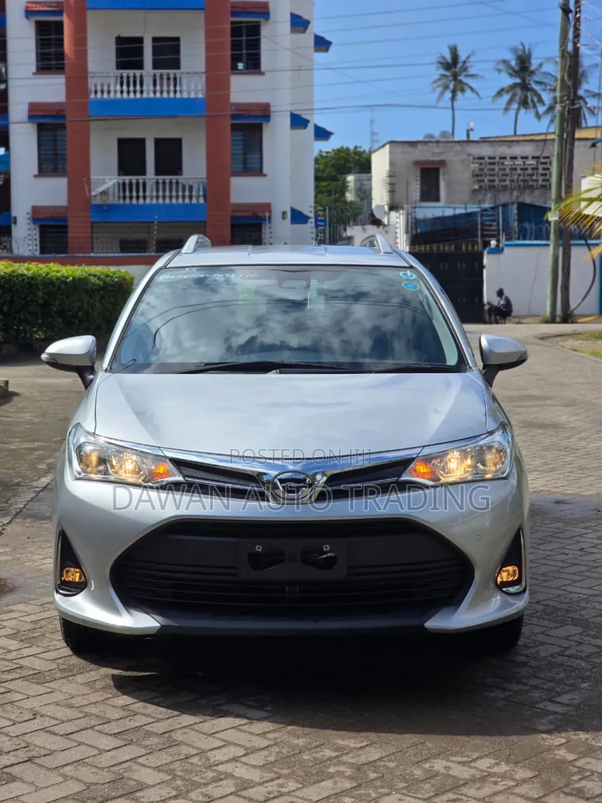 Toyota Corolla Fielder 2018 Silver