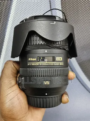 Nikon Af-S Dx 18-200mm F/3.5-5.6g Ed Vr Ii Lens