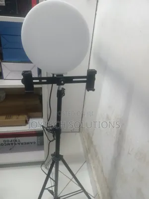 Studio Light With a Tripod Stand Selfie Full Ring Light