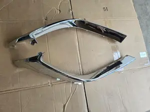 Mazda Cx9 Grill Chrome Moulding Available