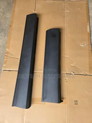Mazda Cx9 Door Body Mouldings Available