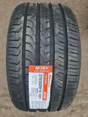 275 /35 R19 Maxxis Tyres (Runflat)