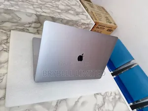 Laptop Apple MacBook Pro 2019 16GB Intel Core I7 SSD 1T