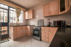 4bdrm Mansion in Lifestyle Gardens, Gateway Mall Area for sale