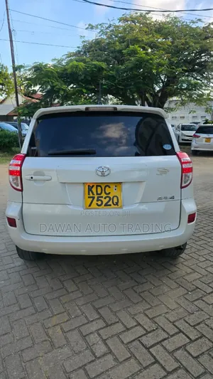Toyota RAV4 2015 White