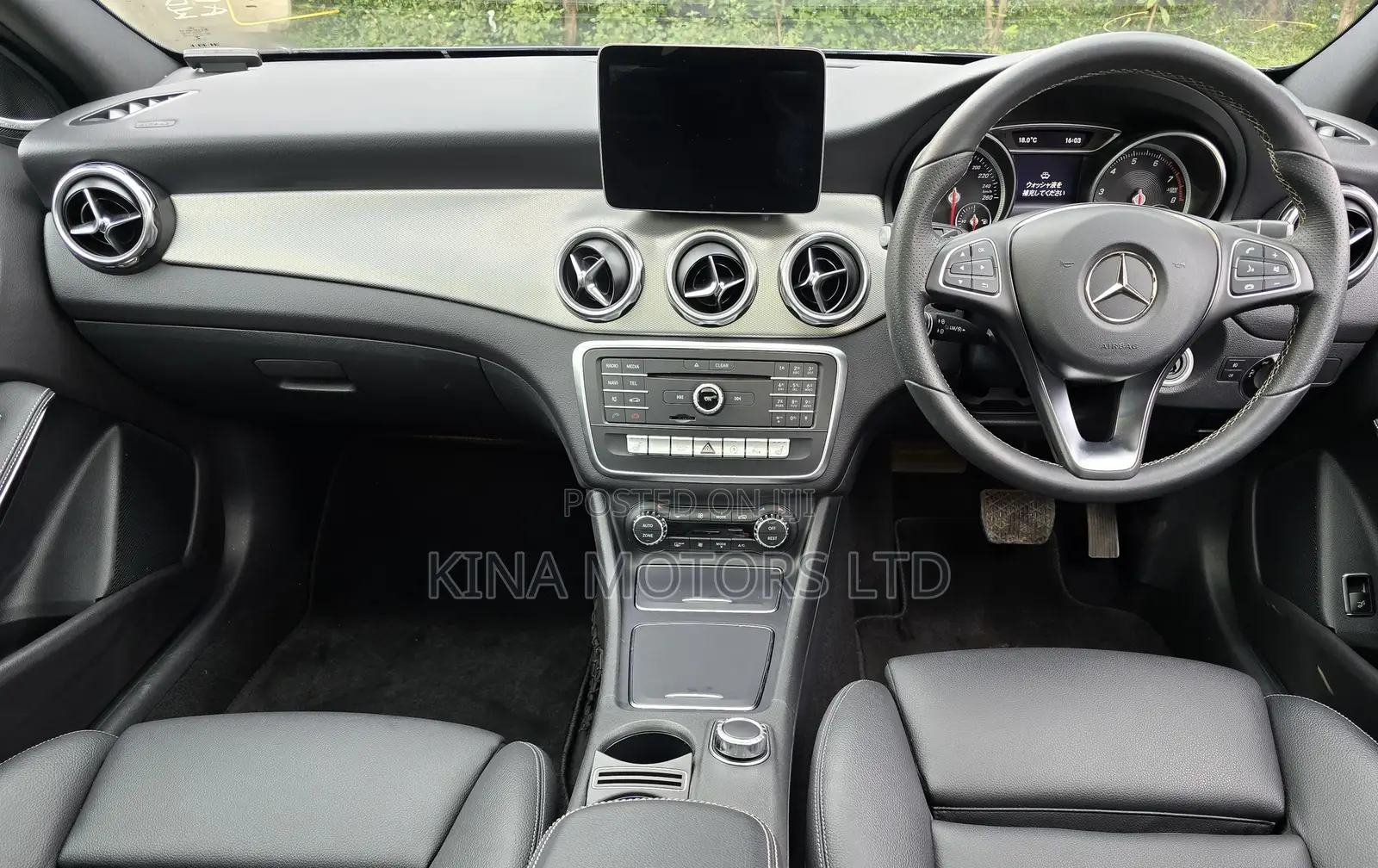 Mercedes-Benz GLA-Class 2018 Blue
