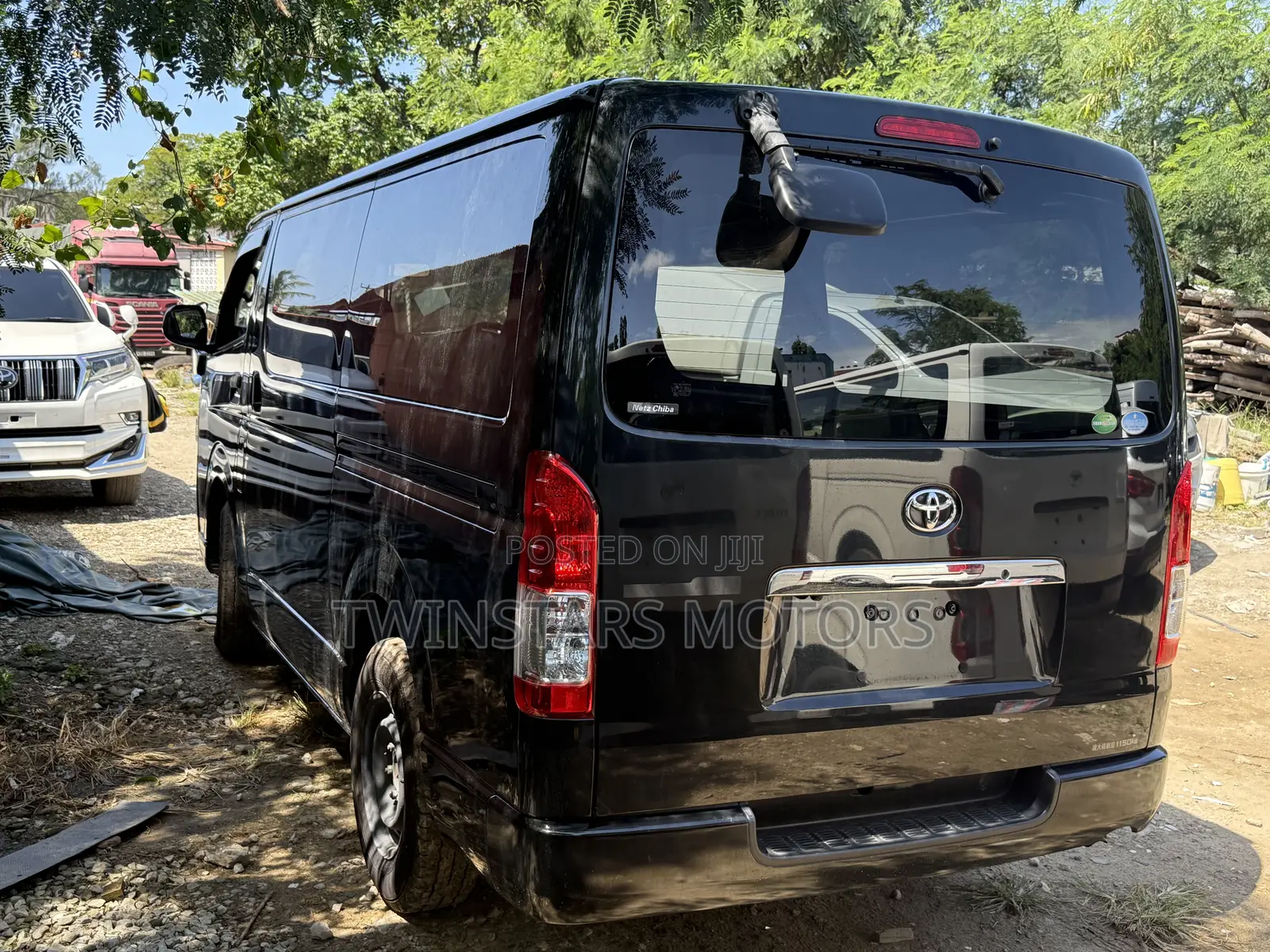 Toyota HiAce 2019 Black