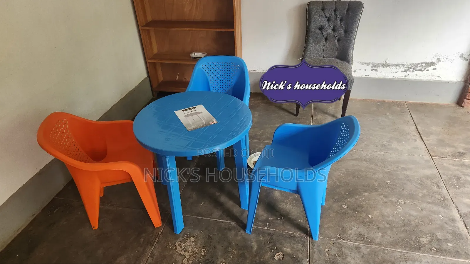 3 Plastic Chairs With 1round Plastic Table Set