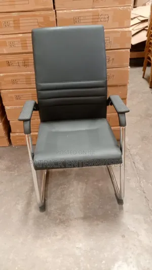 Executive Modern Office Leather Visitors Chair