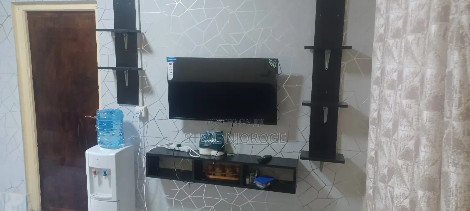 Airbnb Corner Place