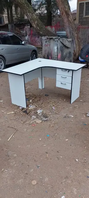 White Curved Office Desk