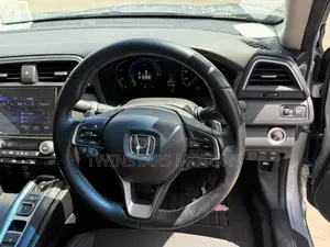 Honda Insight LX 2019 Silver