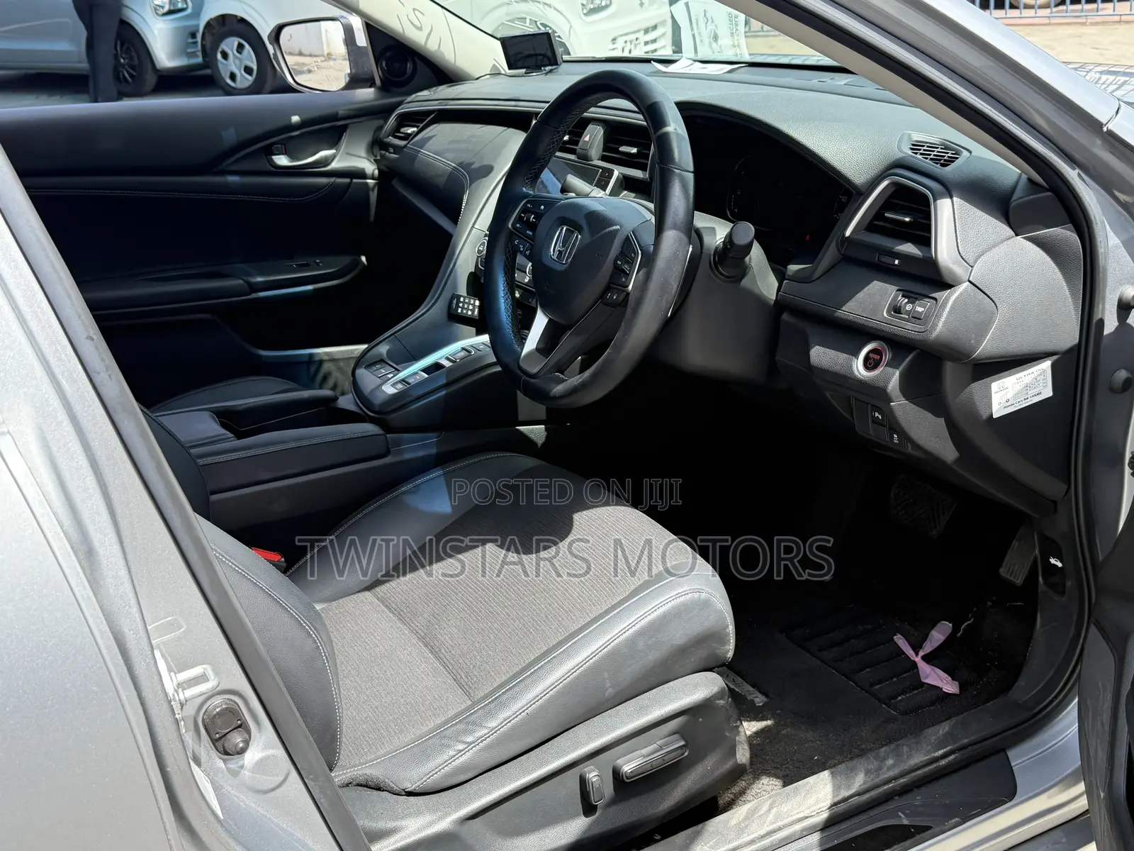 Honda Insight LX 2019 Silver