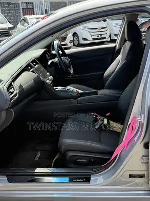Honda Insight LX 2019 Silver