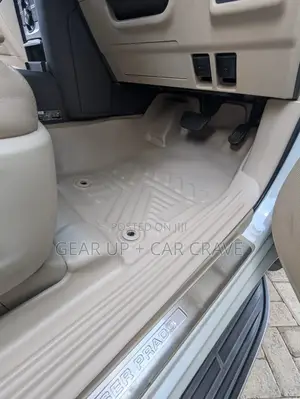 Prado 5d Beige Floor Mats