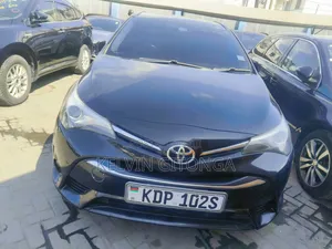 Toyota Avensis 2016 Black