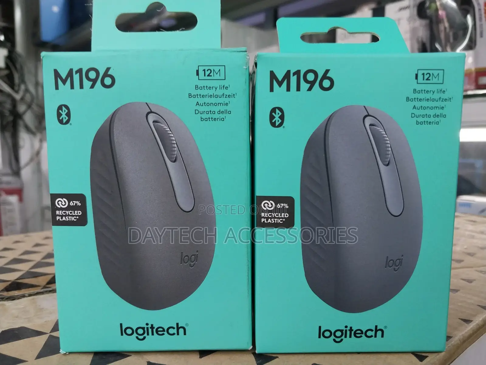 Logitech M196 Bluetooth Wireless Compact and Portable Mouse