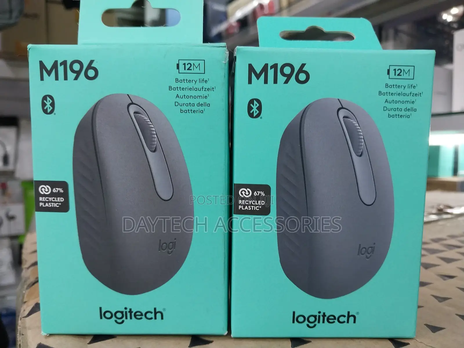 Logitech M196 Bluetooth Wireless Compact and Portable Mouse
